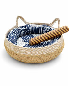 Summer rattan cat bed with scratching surface