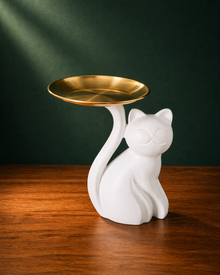 Lucky Cat Decorative Tray made of Resin - Stylish Cat Figurine with Gold Tray