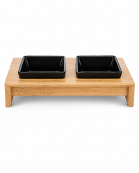 Elegante Futterbar aus Holz mit zwei Keramiknäpfen